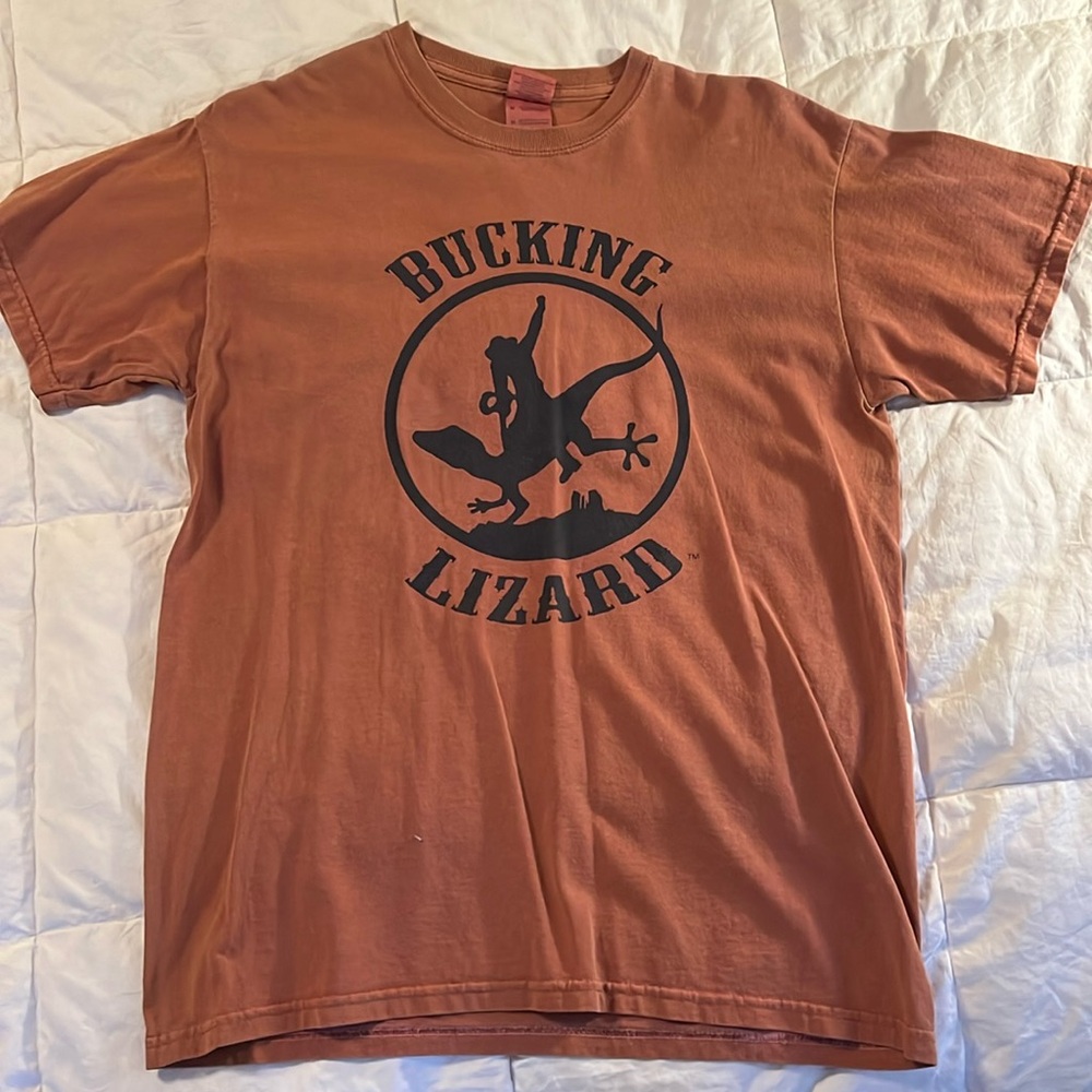 Sedona, Arizona, bucking lizard T-shirt.